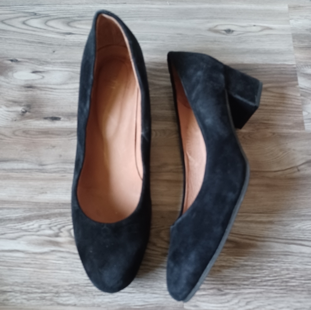 J Jill Block Heel Black Suede Pumps Sz 9